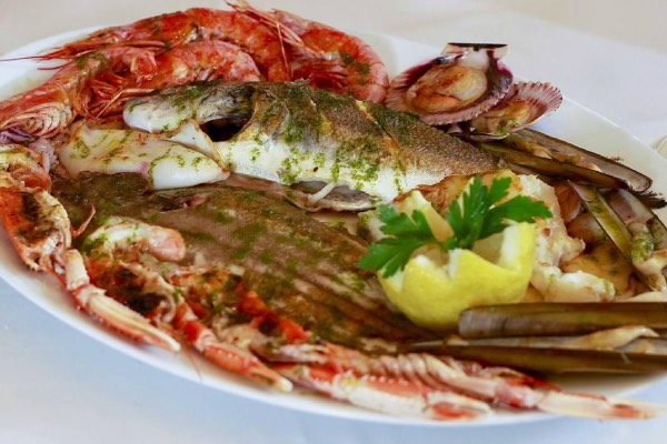 Detalle de plato en Restaurante el Pescador Fornells en Menorca